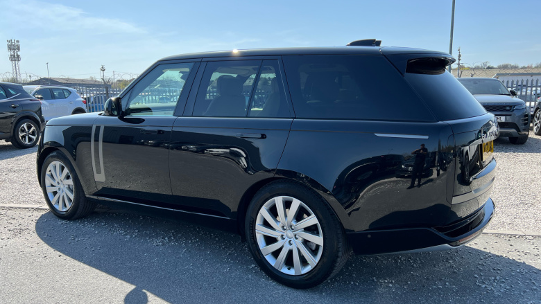 Land Rover Range Rover 3.0 D300 SE 4dr Auto Diesel Estate